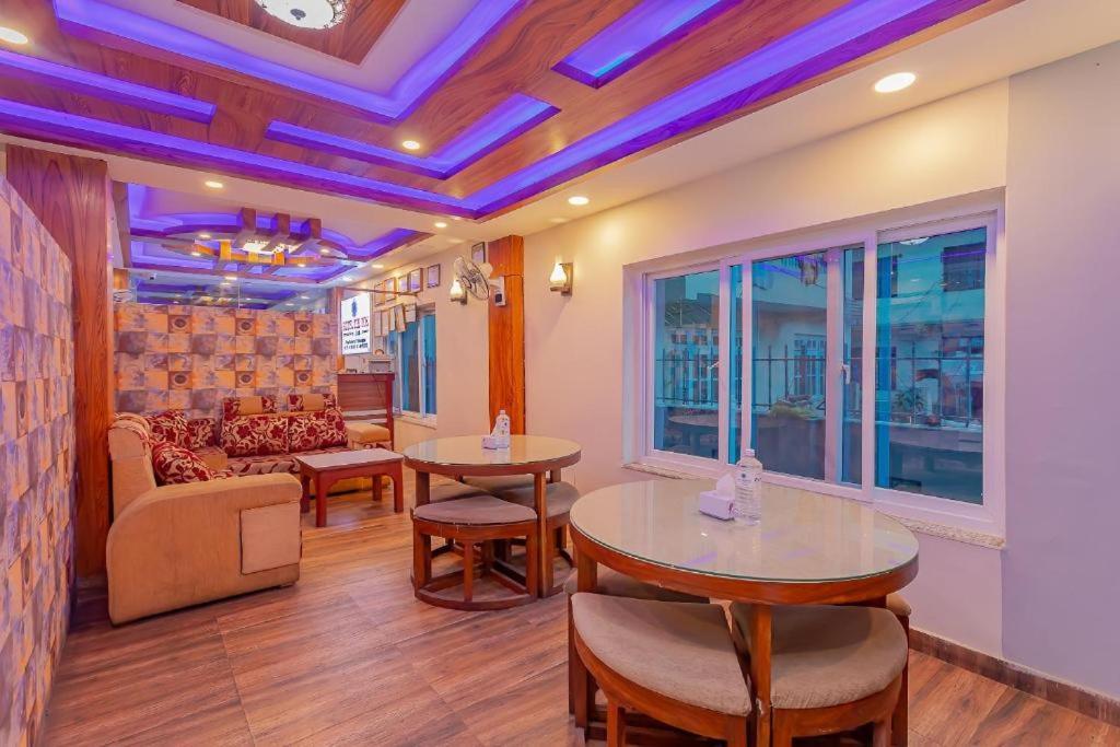 Hotel Tiktok Kathmandu Esterno foto