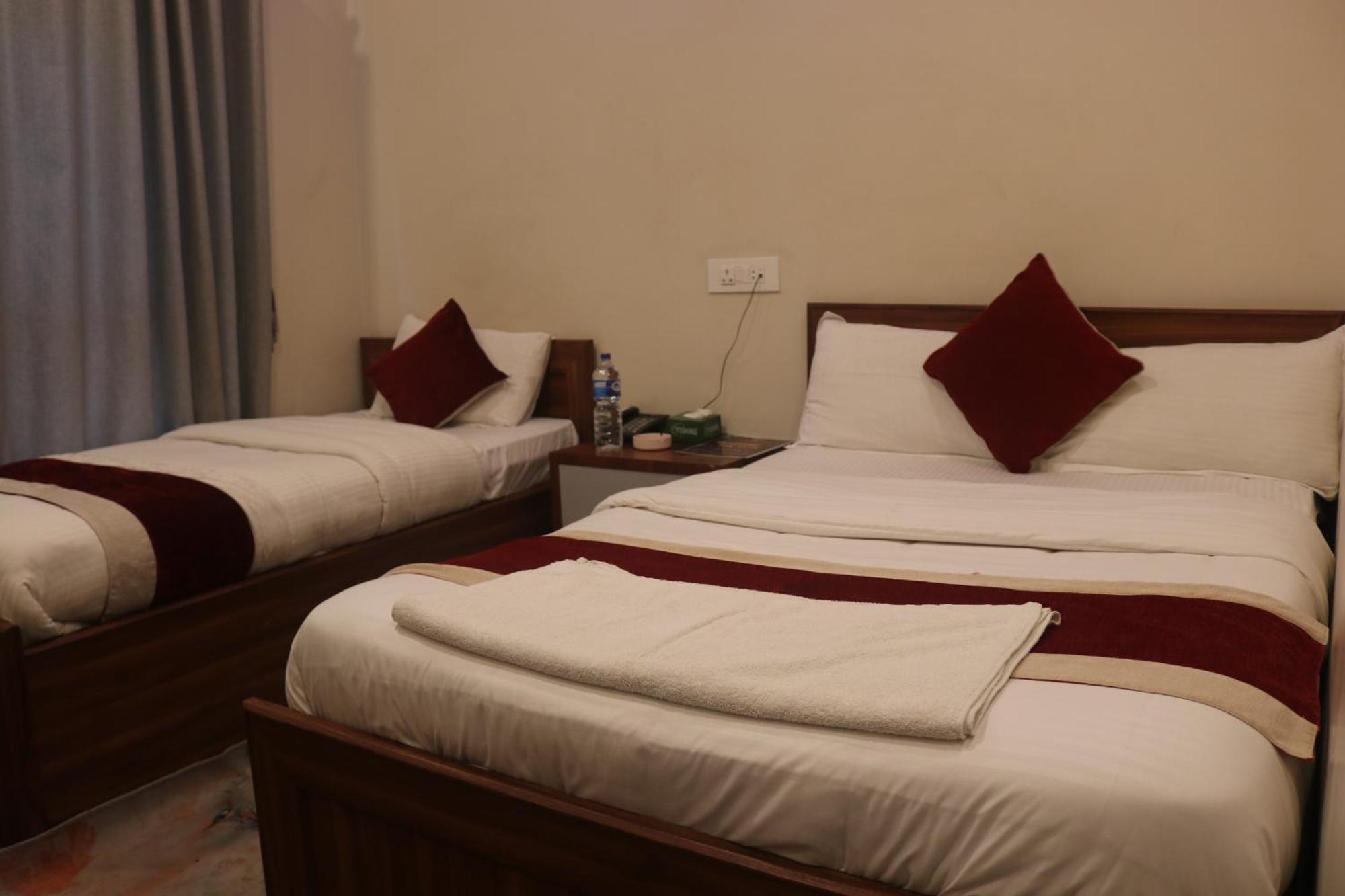 Hotel Tiktok Kathmandu Esterno foto